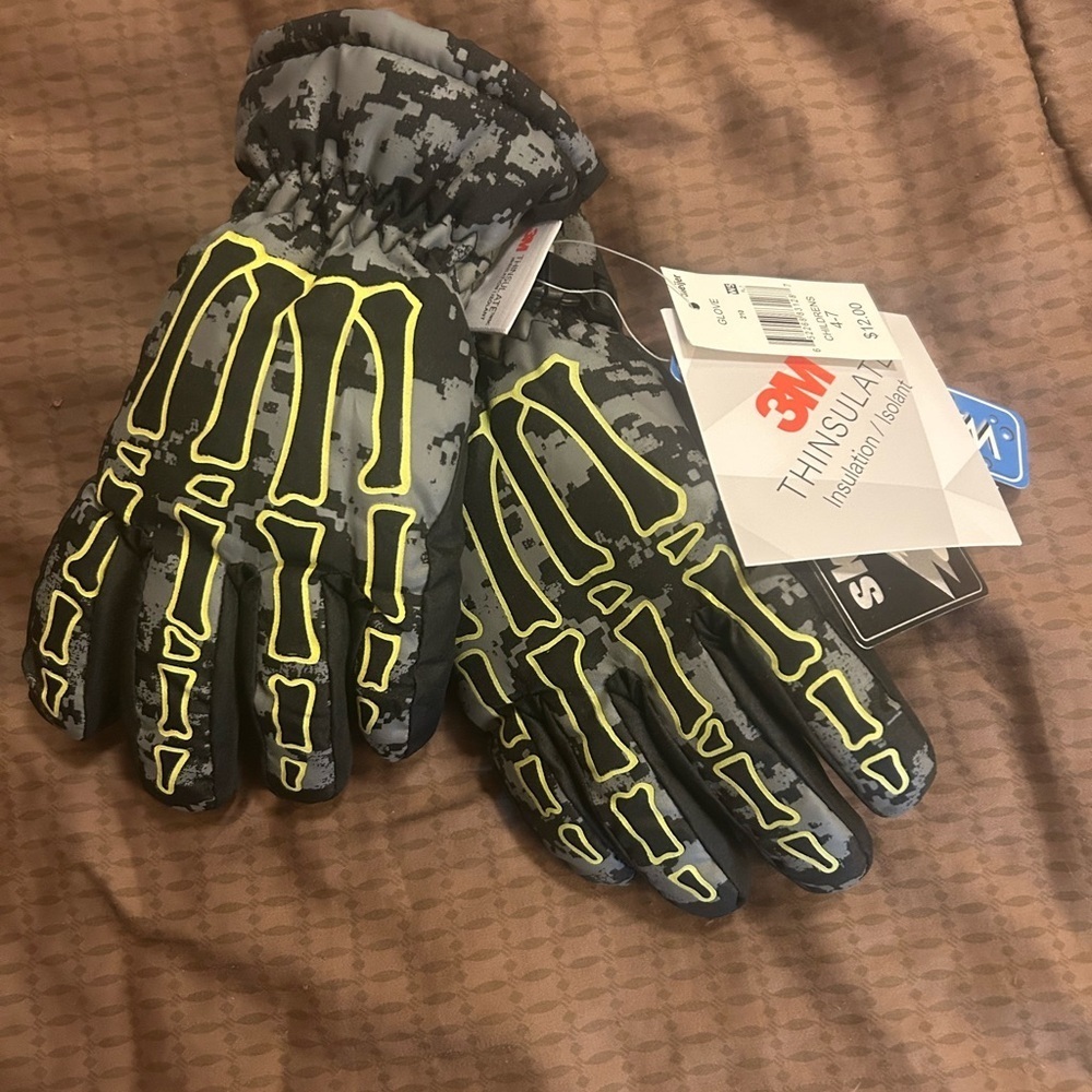 3M Thinsulate Kids Mittens - Black and Yellow
